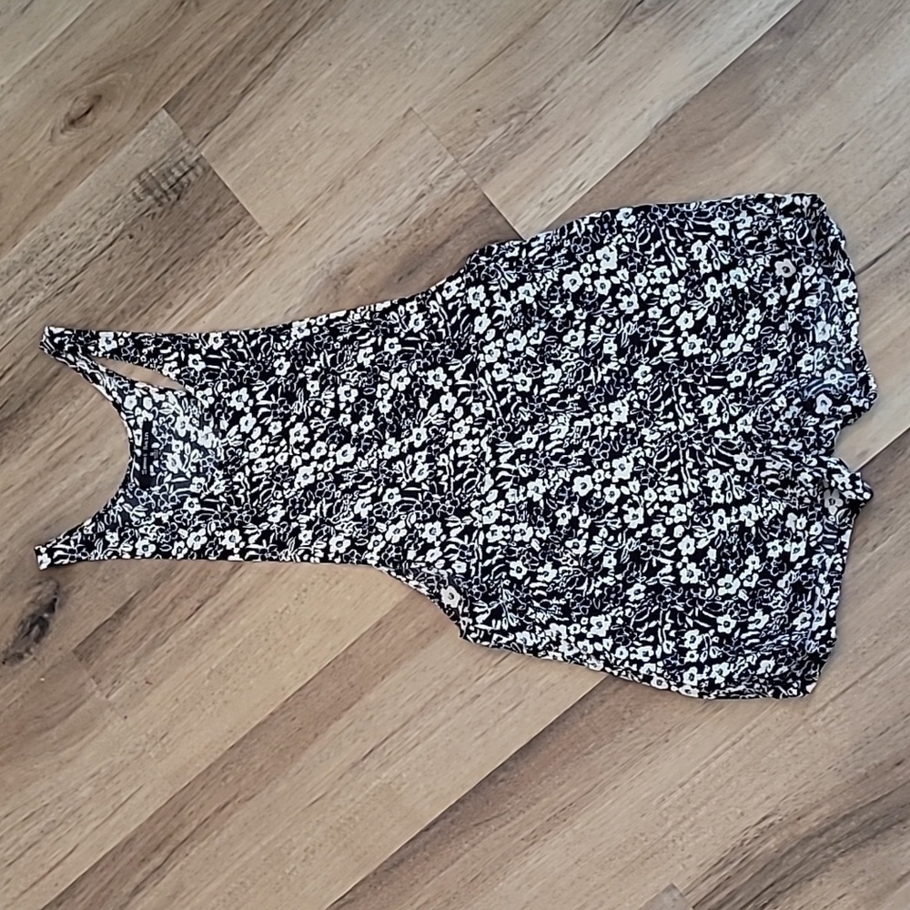 Sweet Rain Floral Romper Black White Floral Small
